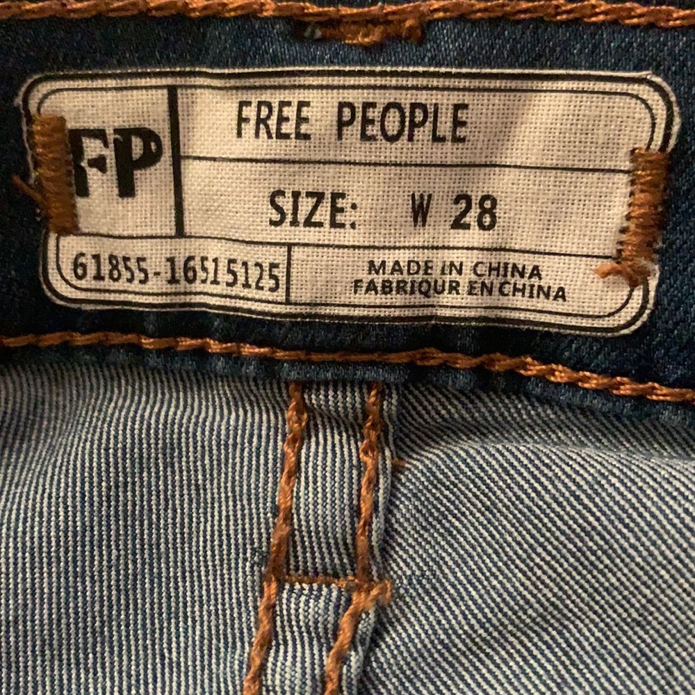 Free People Wide Leg Dallas Jeans. Size 27,28 - Picture 6 of 8